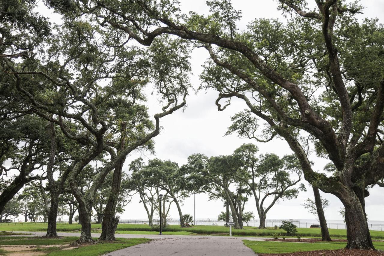 Centennial Plaza Resort Gulfport Eksteriør billede
